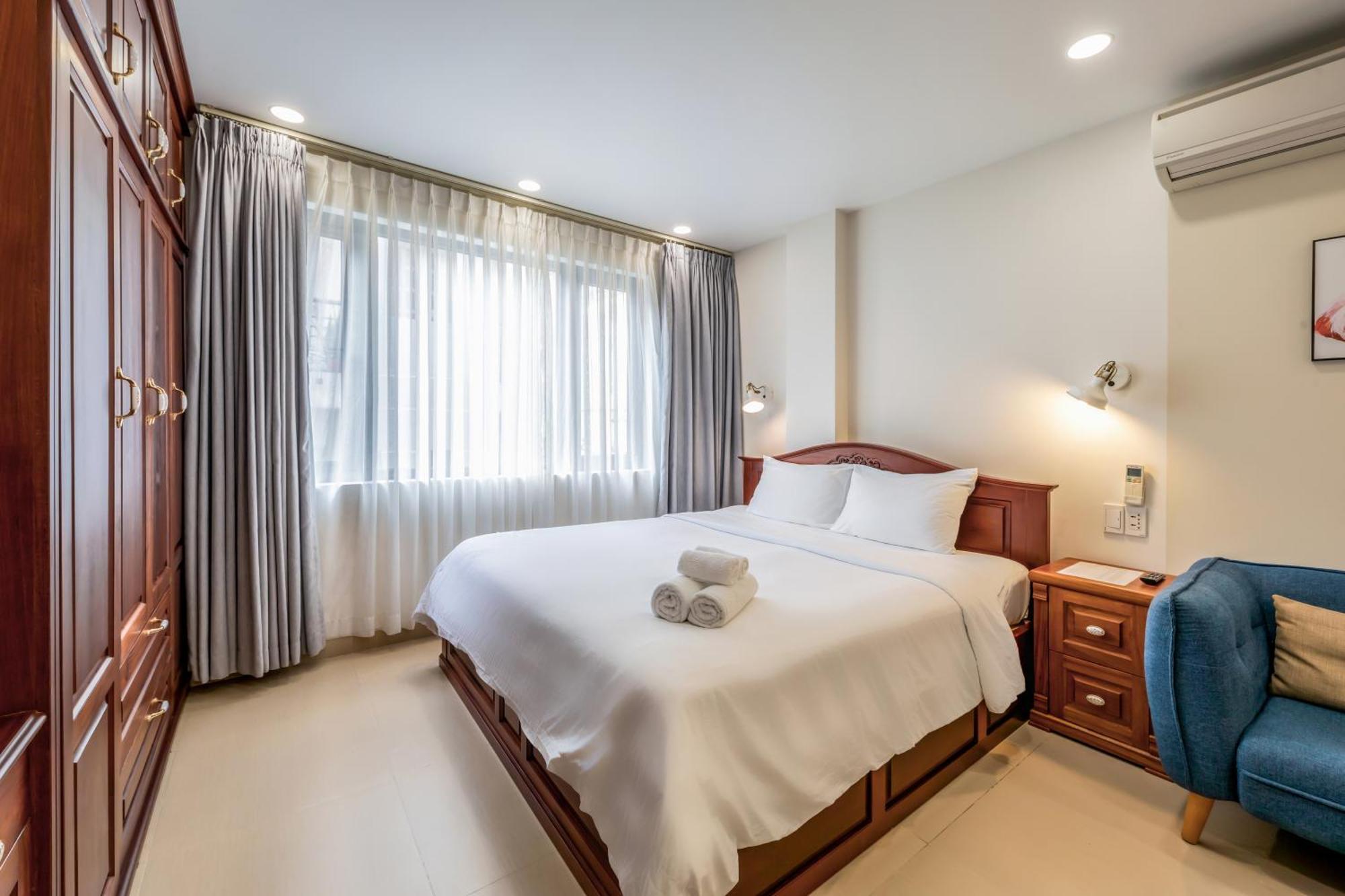Woody House Trung Tâm Sài Gòn